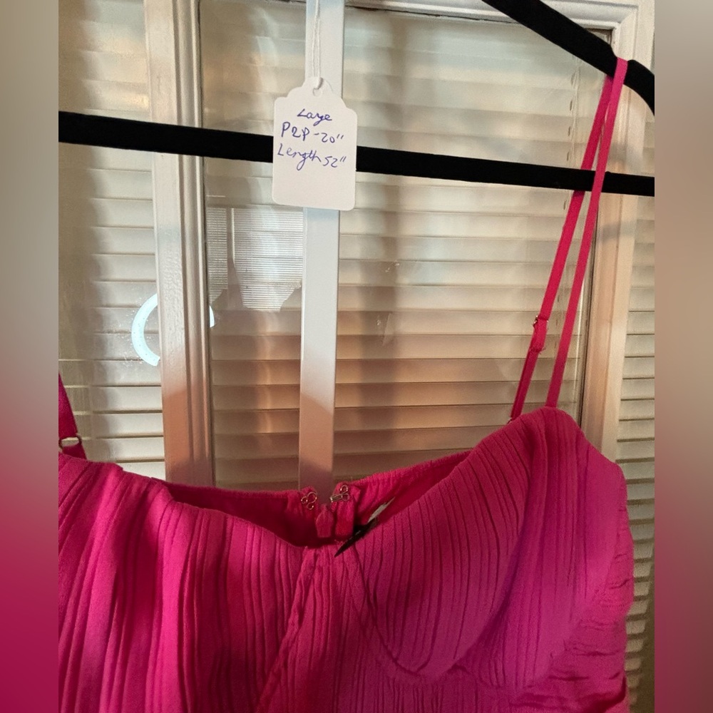 Lulu’s Cascading Crushed HotPink Midi Dress-Size Large - Picture 12 of 16